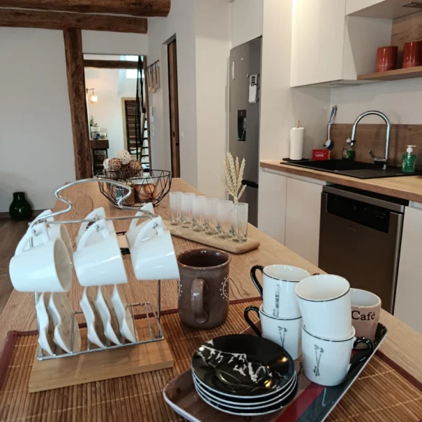 Cuisine équipée et fonctionnelle